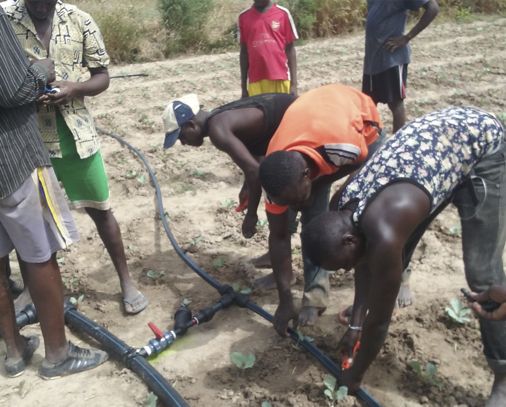 Hidroten colabora en el proyecto solidario de la ong agua pura